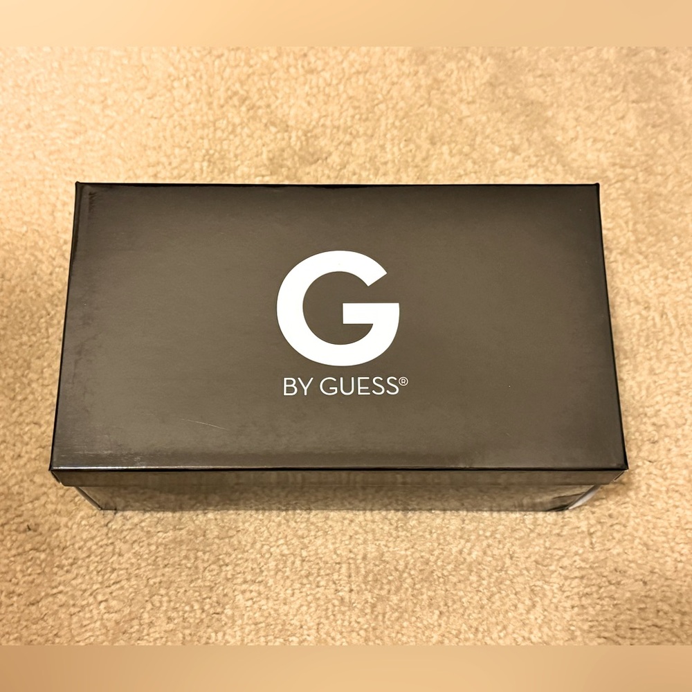 NIB G by Guess Women’s Lester Sandals Size 6M - Picture 7 of 10